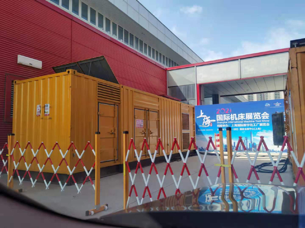鹿邑出租发电机-柴油发电机和汽油发电机哪个更好一些?