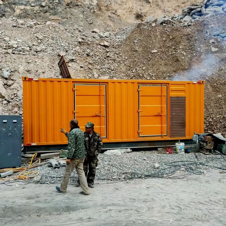 鹿邑如何选择适合自己的 800KW 柴油发电机组?
